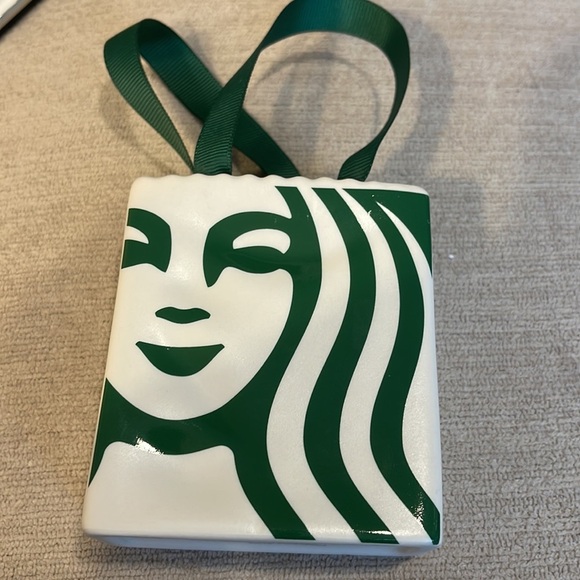 Starbucks 2019 Ceramic Gift Card Holder Tote Holiday Christmas Tree Orna… - Picture 3 of 5